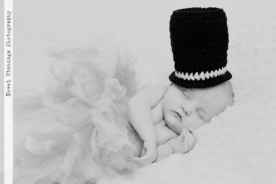 Little Baby Top Hat Crochet Pattern