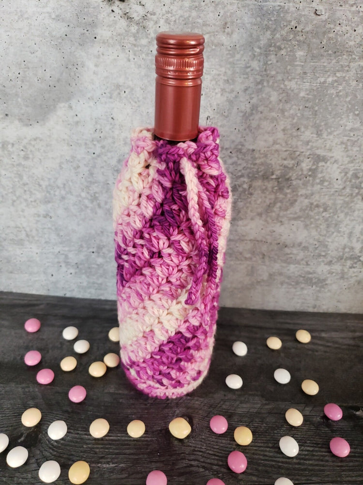 
            
                Load image into Gallery viewer, Dream Wine Cozy Crochet Pattern
            
        