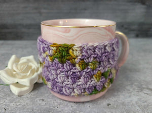 
            
                Load image into Gallery viewer, Blooming Flowers Coffee Cozy Crochet Pattern
            
        